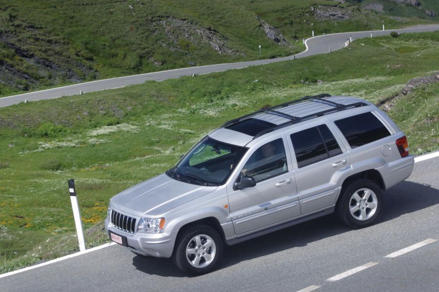  Jeep Grand Cherokee 2004 года  (фото 26 из 35)
